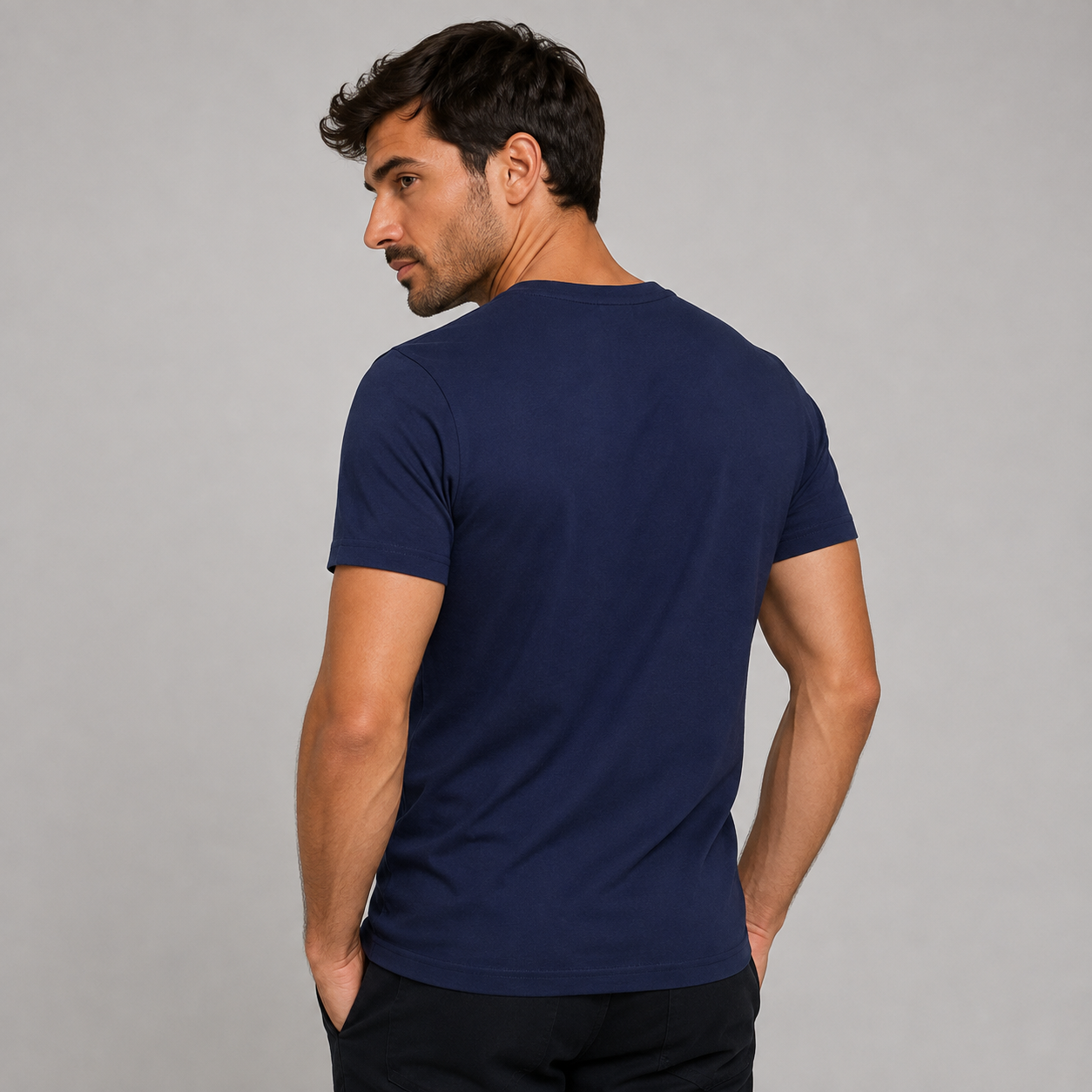 Le T-shirt Col V